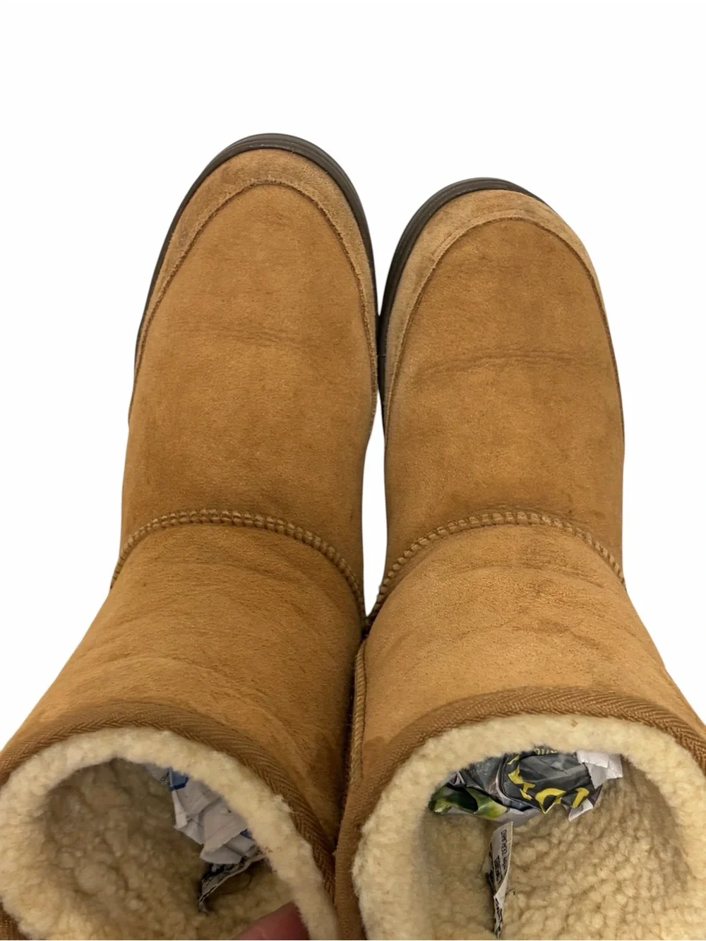 UGG Short Suede Shearling Winter Boots - Excellent Condition- Size 7.5/8